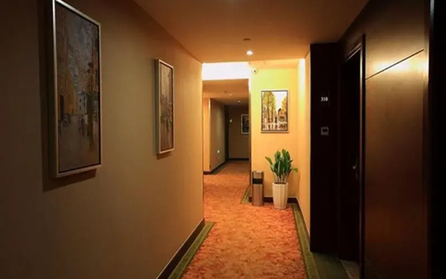 GreenTree Inn Nantong Qidong Middle Heping Road Business Hotel