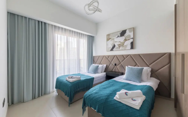 Spacious Elegant 3BR Urban Retreat