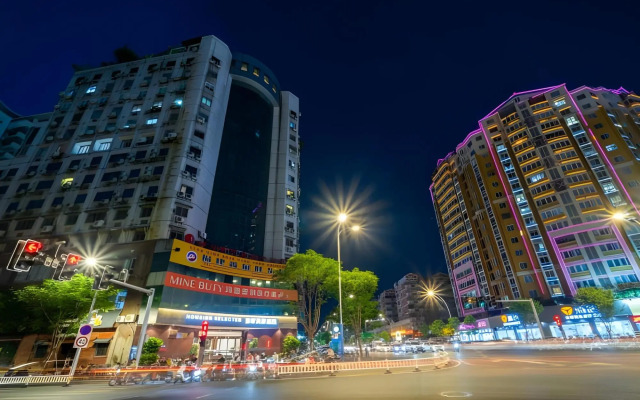 Homeinn Selected Hotel (Zhangzhou Tengfei Road Ancient City)