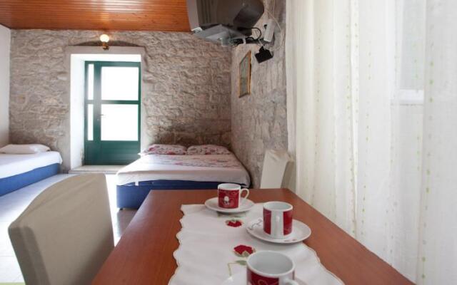 Apartments Adela