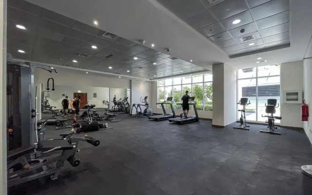 Heaven Crest Vacation Homes Downtown - Studio, 1, & 3 Bedroom Suites 2 minute walk to Dubai Mall and Burj Khalifa