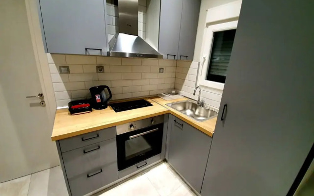 Cosmopolitan Apartments Nilie Suites & Aprts