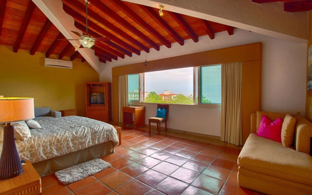 Ventanas al Mar 4 BR by Casago