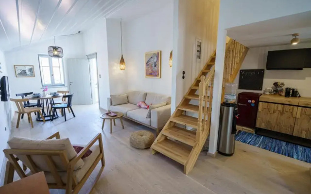 LIVIN HYDRA 2 -Luxury Apartments