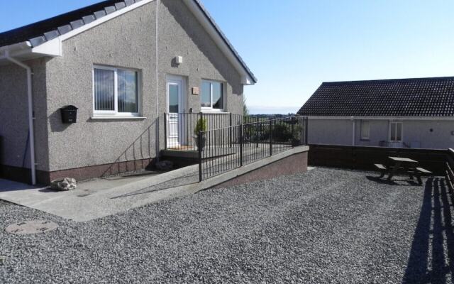 Inviting 2-bed House in Isle of Lewis