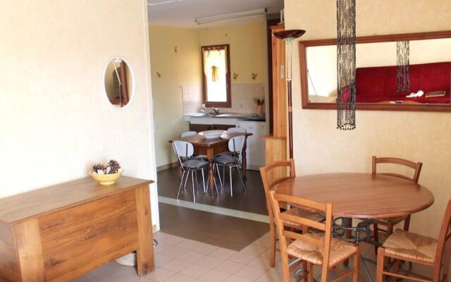 House With one Bedroom in Saint-martin-d'ardèche, With Wonderful Mount
