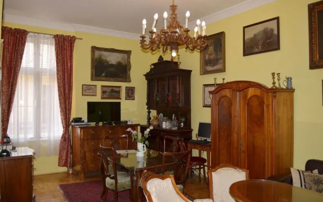 Central Market Apartment