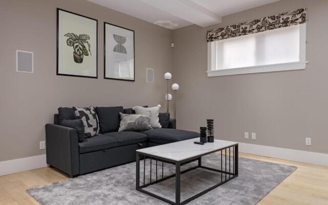Stunning 3 Bedroom Secondary Suite N Van