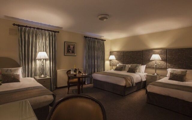 Breffni Arms Hotel