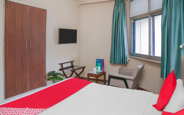 Collection O 80421 Hotel Pearl