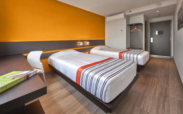 City Express Junior Leon Centro De Convenciones