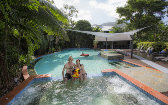 Oasis at Palm Cove
