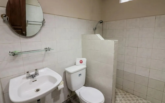 Nida Rooms Ubud Raya Panestanan 8156 at Dewa Bharata Bungalows Ubud