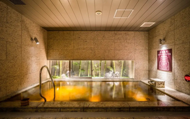 Super Hotel Premier Osaka Honmachi