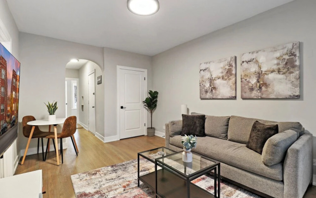 Cozy 2BR - Montrose 1A