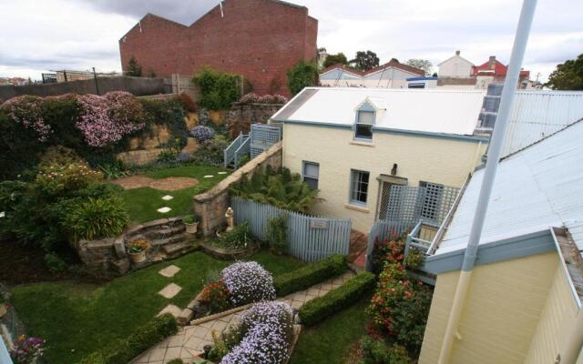 The Lodge on Elizabeth