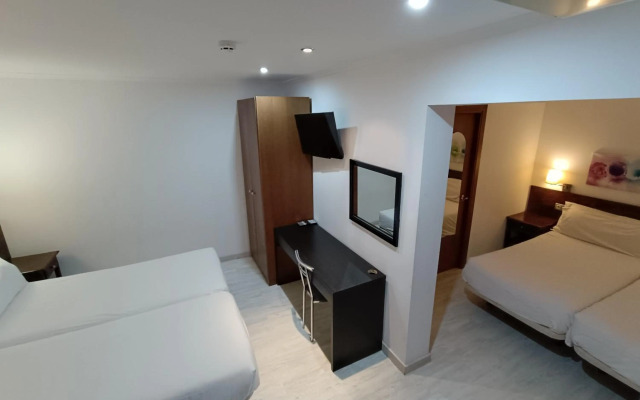 Aston Hotel