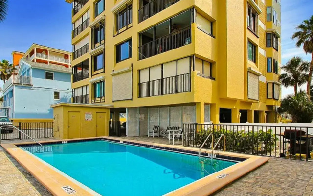 Shore House 502
