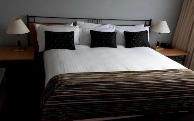 Off Broadway Motel – Guest Rooms – Auckland