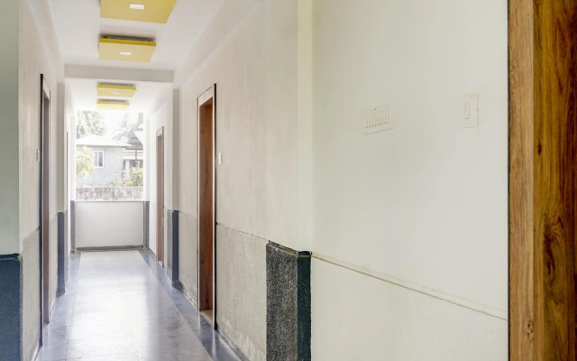 SPOT ON 77586 Royal Inn Lodging