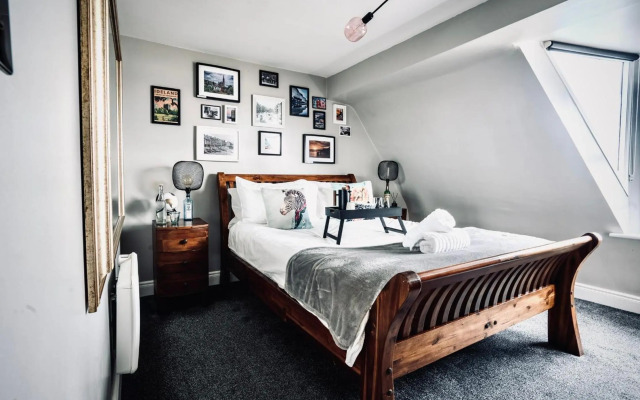 Modern Penthouse Apartment in Cobh Town