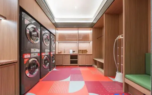 Orange Hotel (Qingdao Li Cun Pedestrian Street)