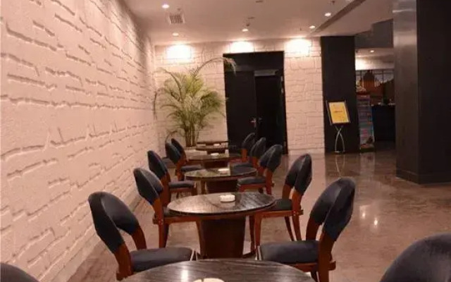 Fengshu Hot Spring Hotel