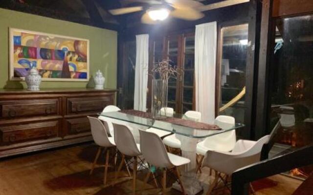 Linda Casa No Itanhangá