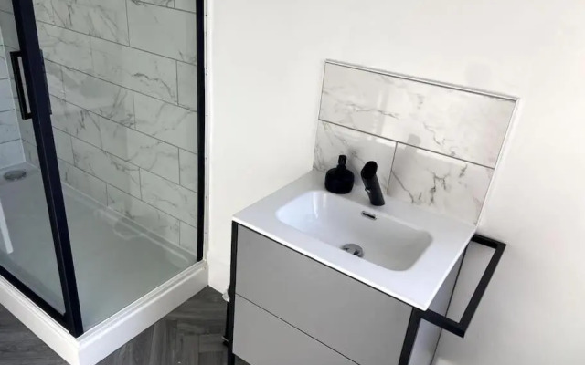 Large Boutique Self Catering Southsea Holiday Flat