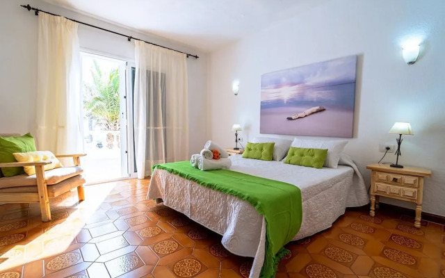 Belvilla by OYO Holiday Home in Arico El Nuevo