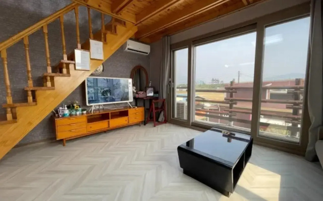 Sacheon Sagyejeol Pension