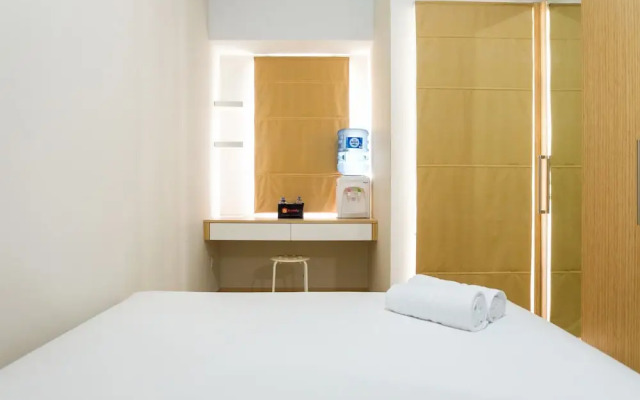 Best Price Studio at The Springlake Apartment