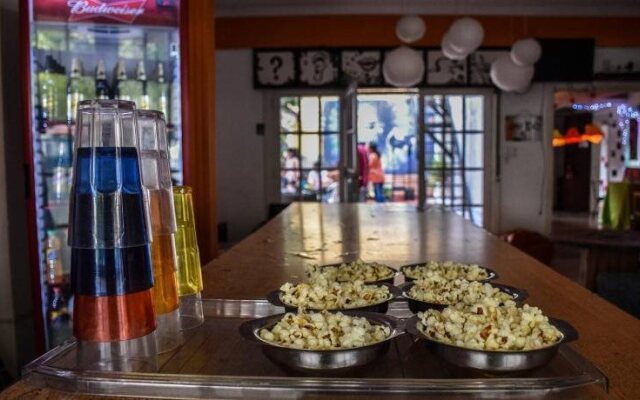 Ananta Hostel & Bar