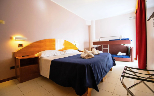 Bajamar Beach Hotel