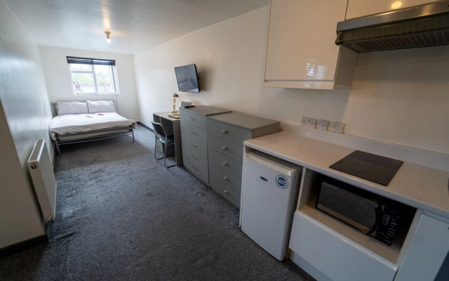 966 Pershore Road Studios In Guest House