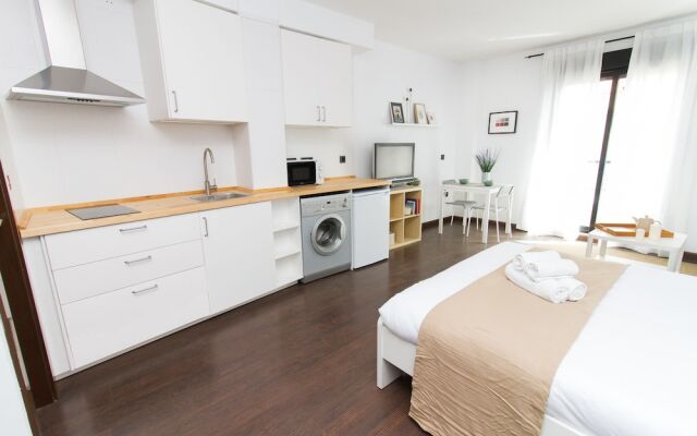 Cute Studio Dos Aceras