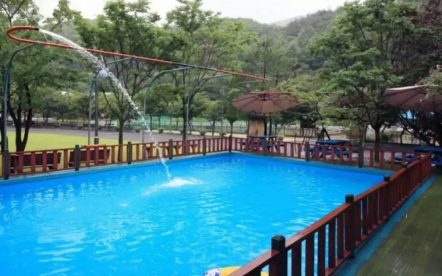 Gyeongju Sannedeul Pension