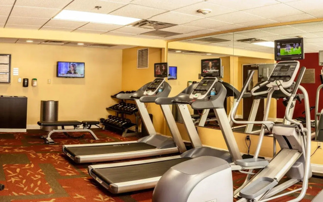 Courtyard by Marriott - Naples