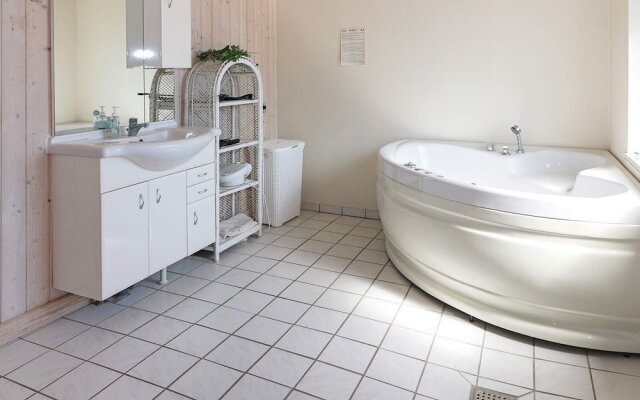 12 Person Holiday Home in Hadsund-by Traum