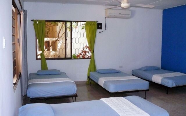 Hostal Garden House