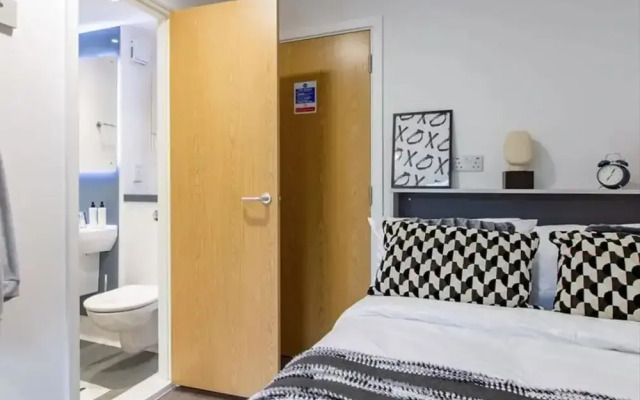 Ensuite Rooms STUDENTS Only - CANTERBURY - Campus Accommodation