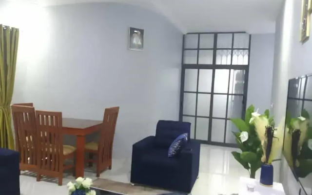 3 Bed Flat - Sleeps 6 - Parking - Wifi