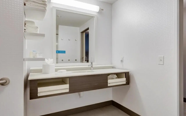 Hampton Inn St. Louis Wentzville