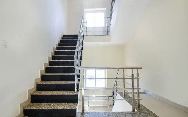 OYO 28740 Empire Greens