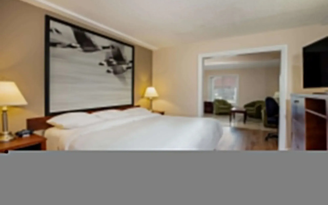 Super 8 by Wyndham Smoky Lake