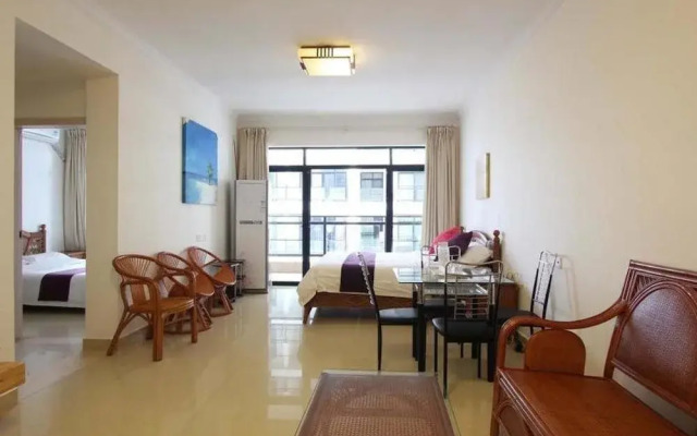 Golden Phoenix Apartment