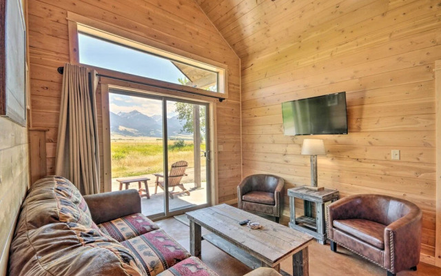 Dreamy Mountain-view Cabin Near Yellowstone!