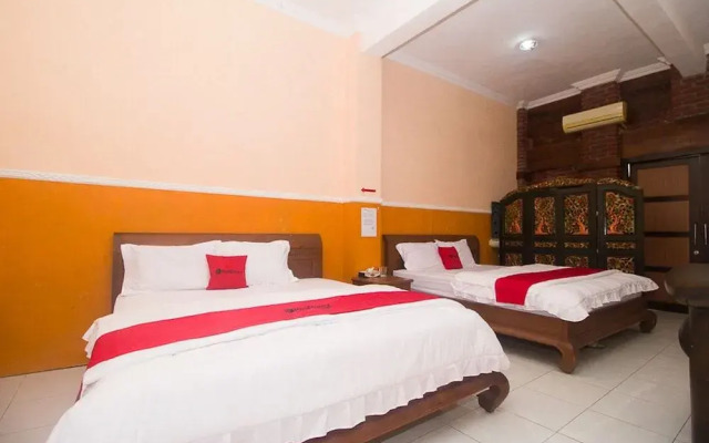 RedDoorz Syariah near Keraton Sumenep