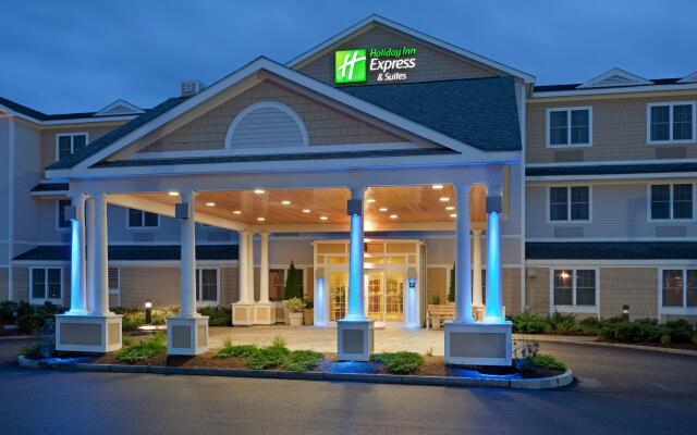 Holiday Inn Express Hotel & Suites Rochester, an IHG Hotel