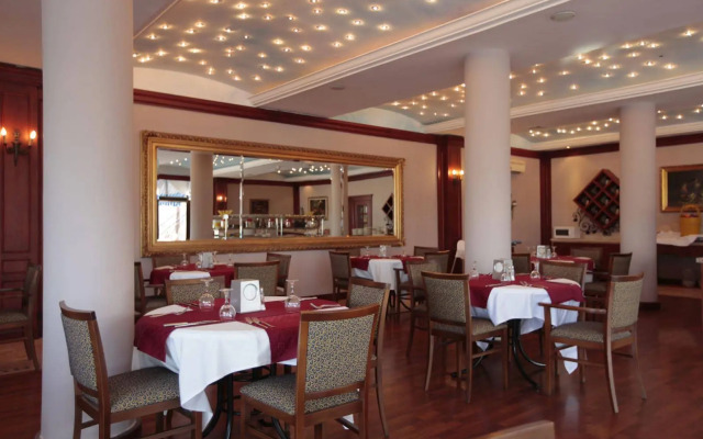 Elementa Boutique Hotel